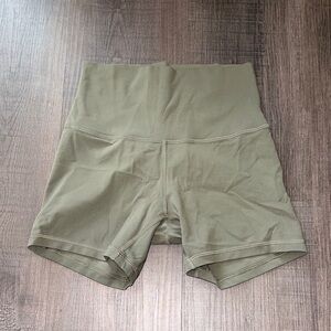 lululemon align shorts